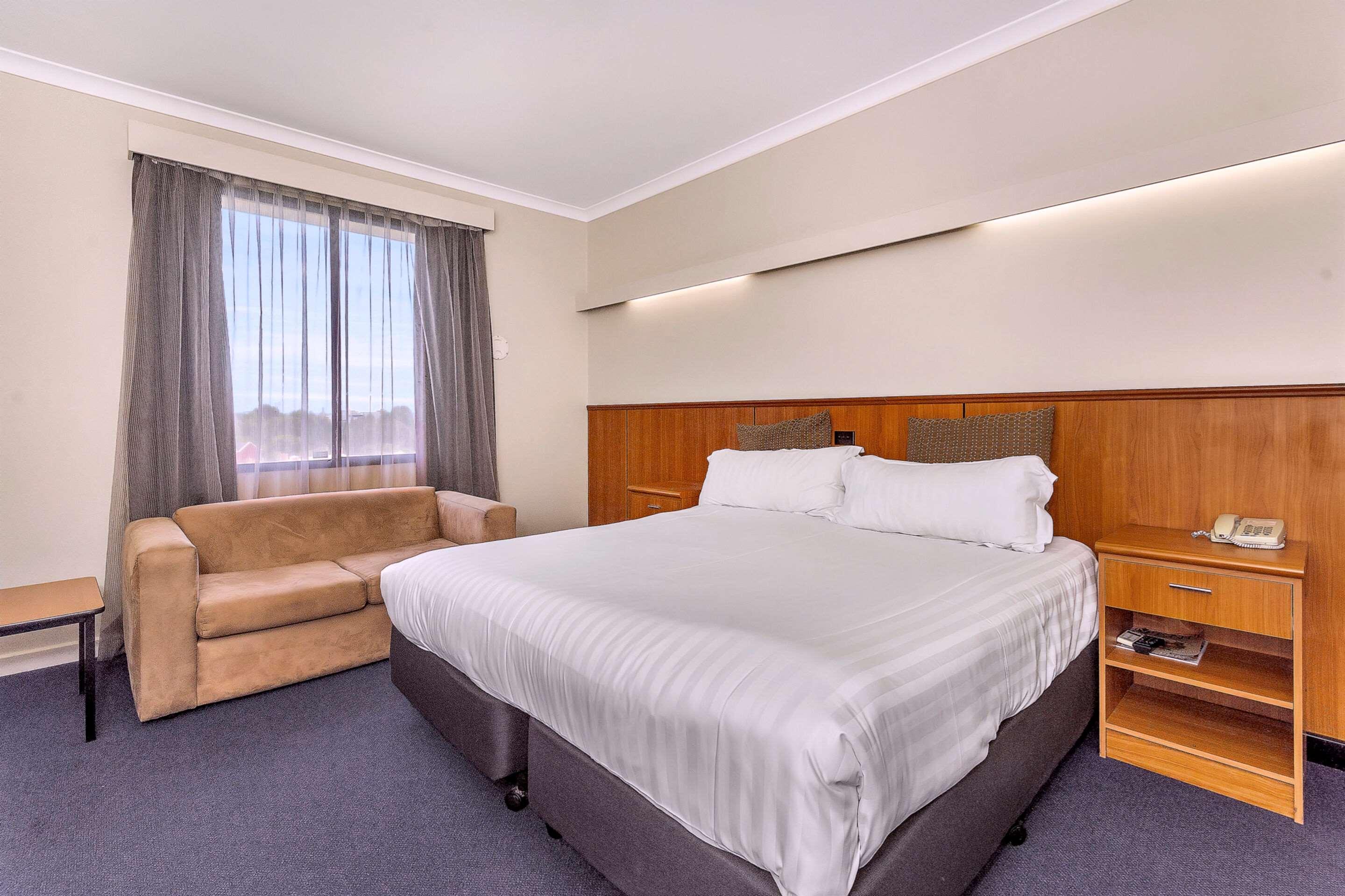 Metro Hotel Perth City Екстериор снимка