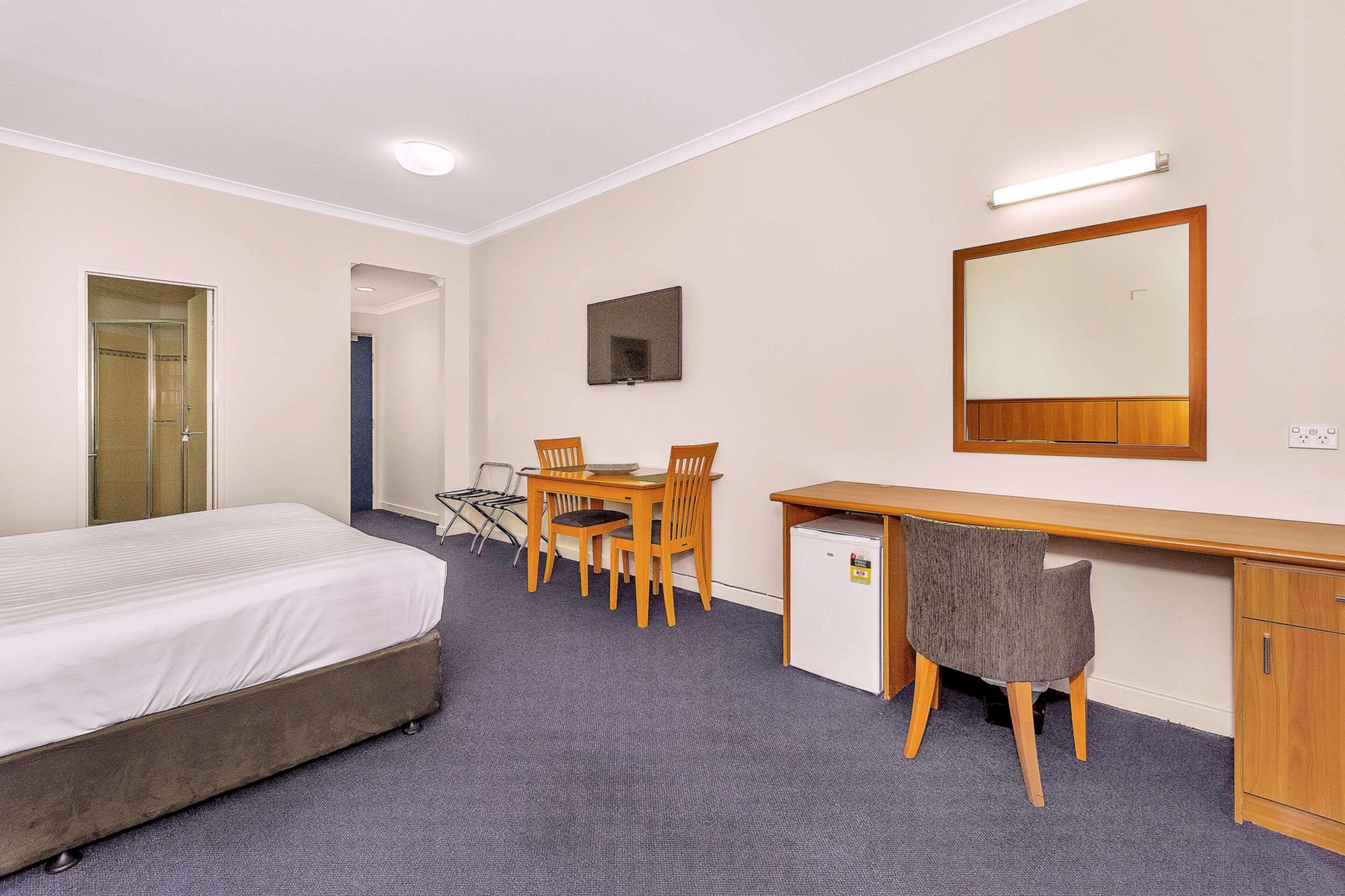 Metro Hotel Perth City Екстериор снимка