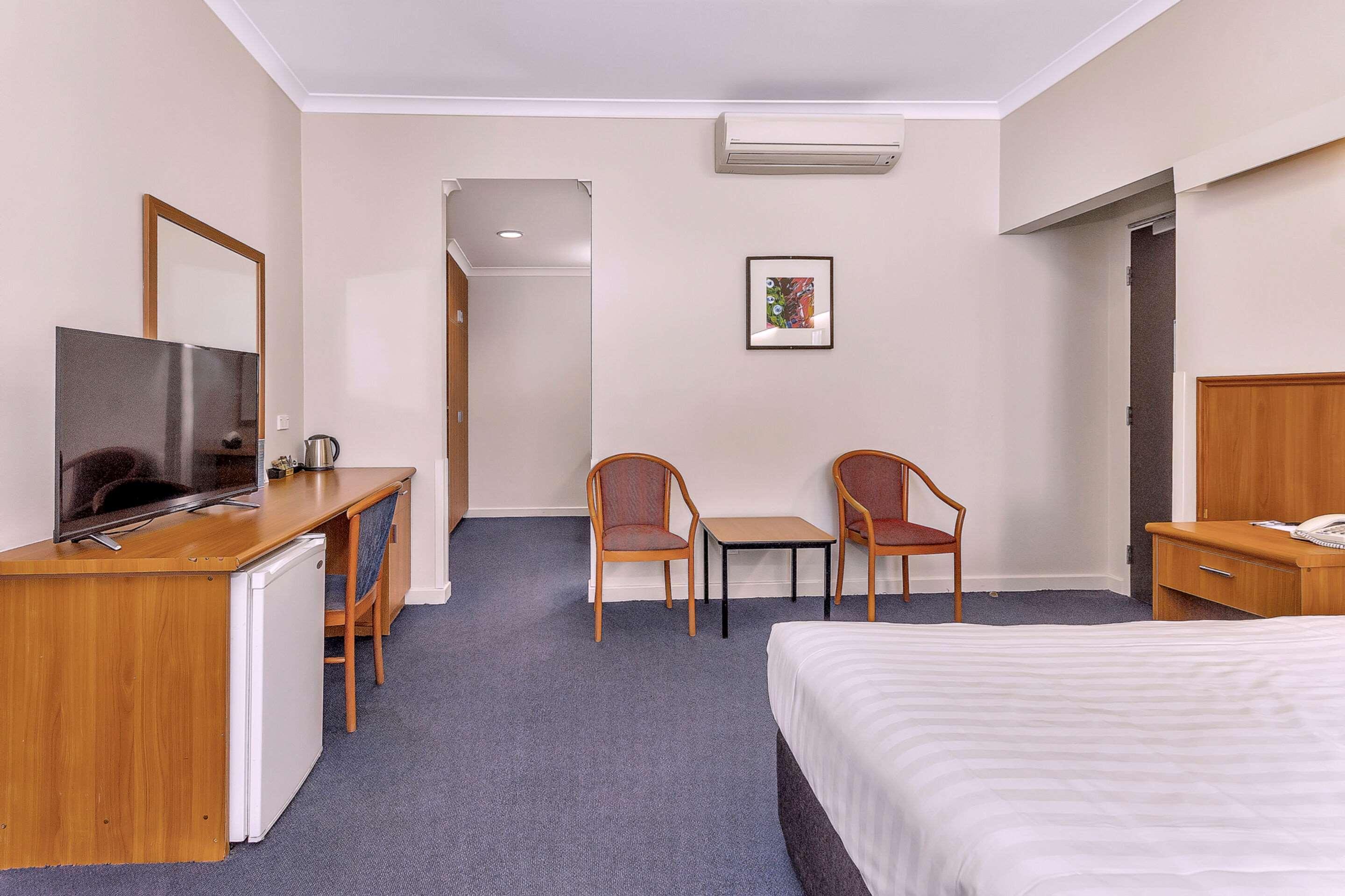 Metro Hotel Perth City Екстериор снимка