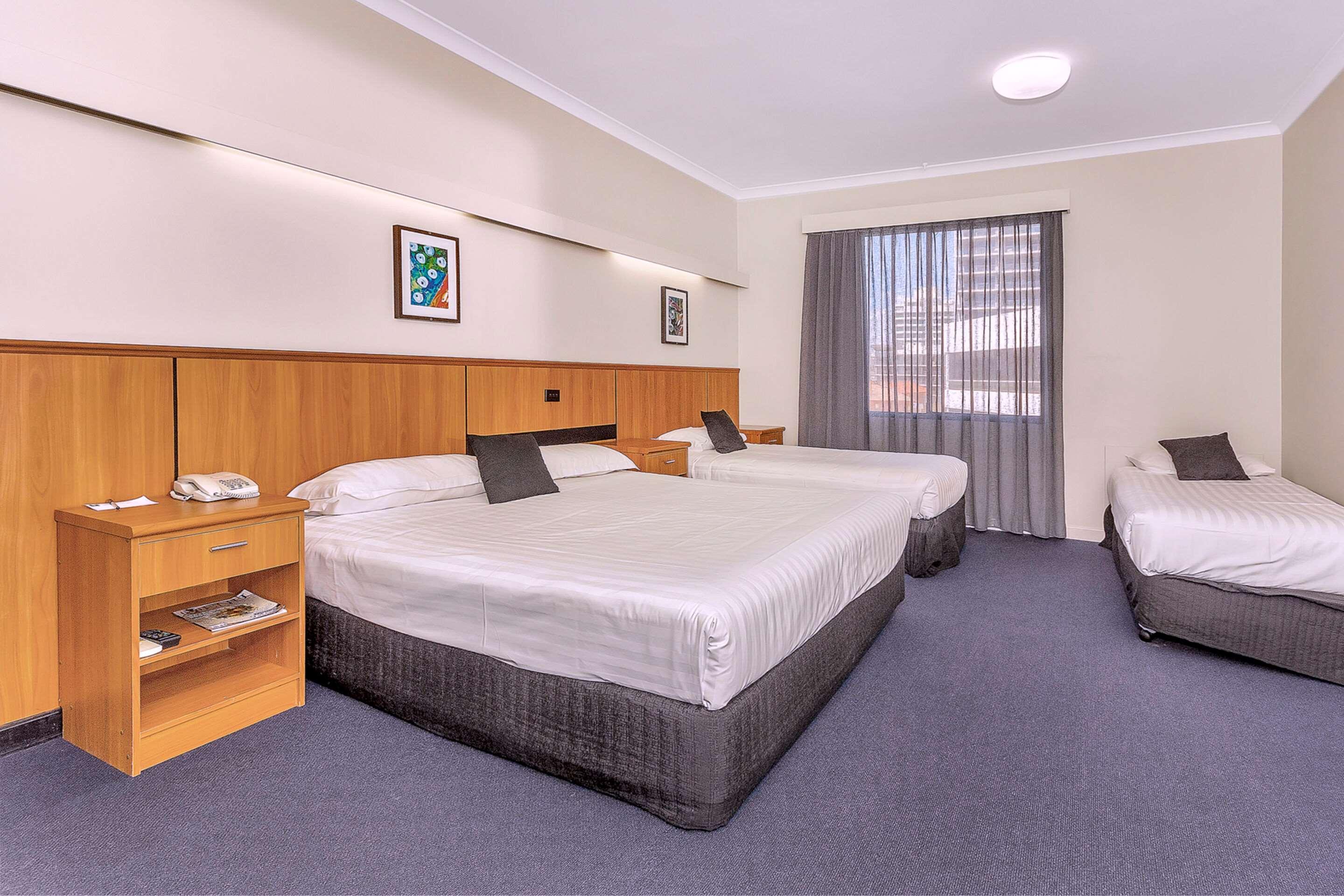 Metro Hotel Perth City Екстериор снимка